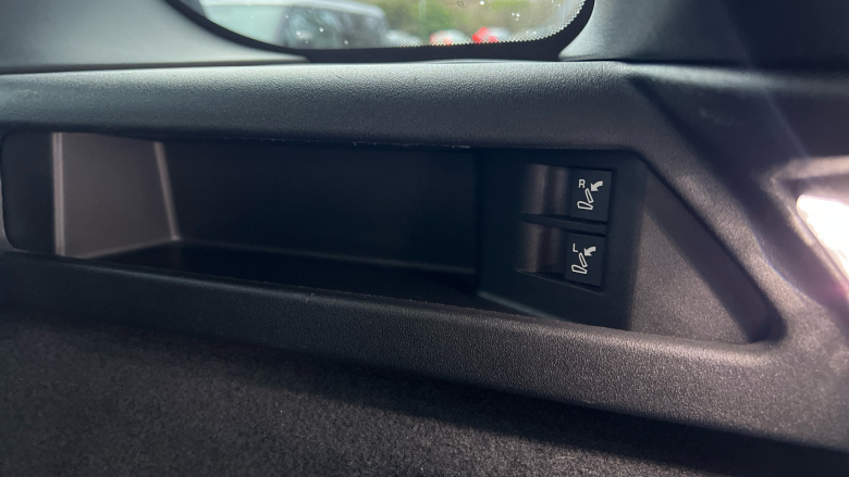 Land Rover Discovery Sport 1.5 P300e R-Dynamic HSE 5dr Auto [5 Seat] Station Wagon